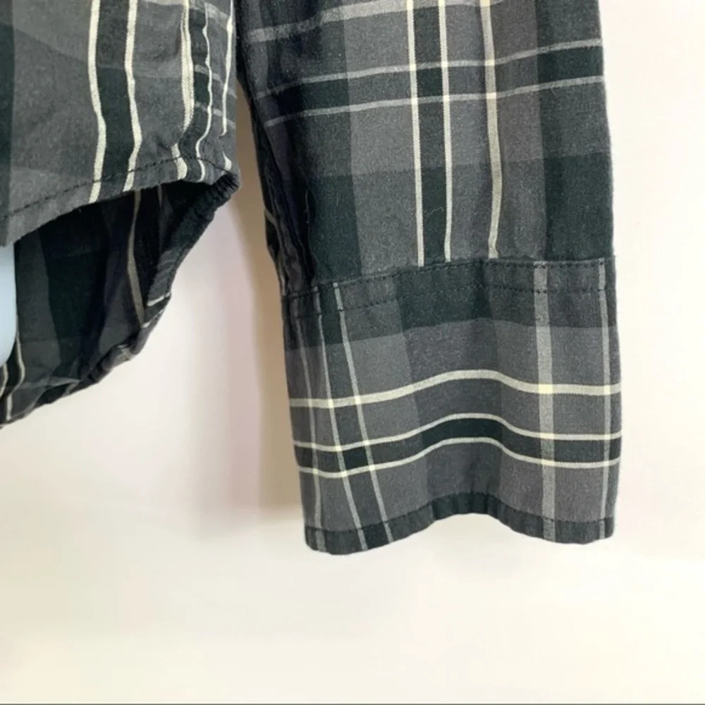 J.Crew Men’s Shirt black plaid buttons Down L